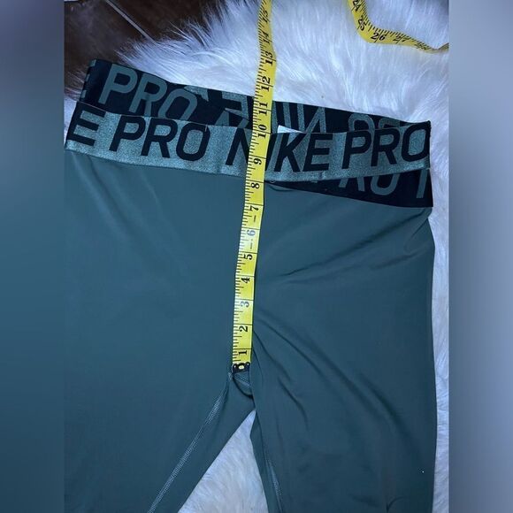 Nike Pro Intertwist 2.0 L olive green leggings sz XL - Picture 9 of 10